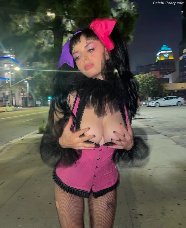 Rebecca Black photo 17 of 714