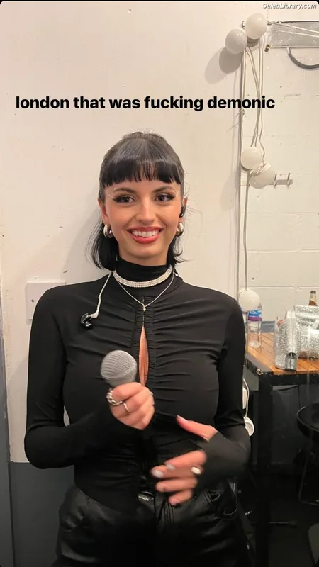 Rebecca Black photo 24 of 714