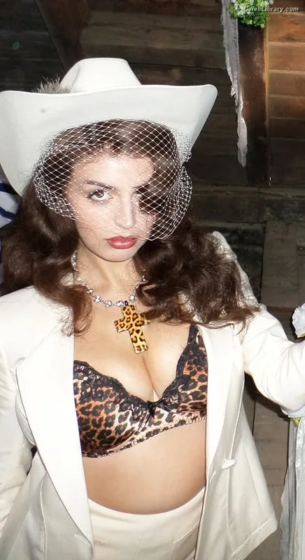 Rebecca Black photo 15 of 714