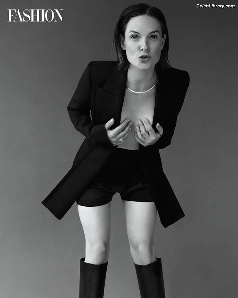Rebecca Ferguson photo 13 of 430