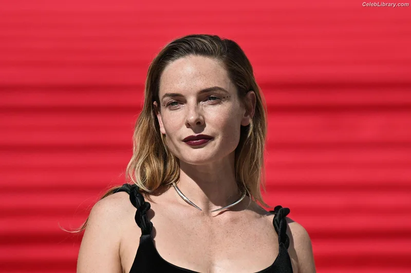 Rebecca Ferguson photo 8 of 430