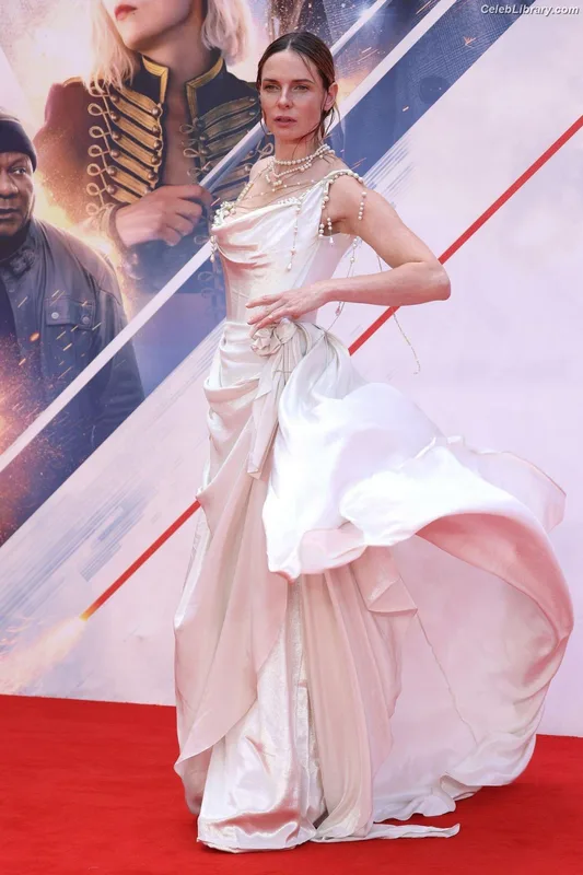 Rebecca Ferguson photo 16 of 430