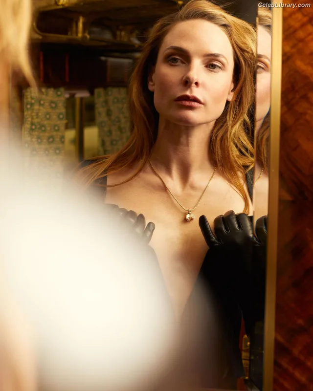Rebecca Ferguson photo 5 of 430