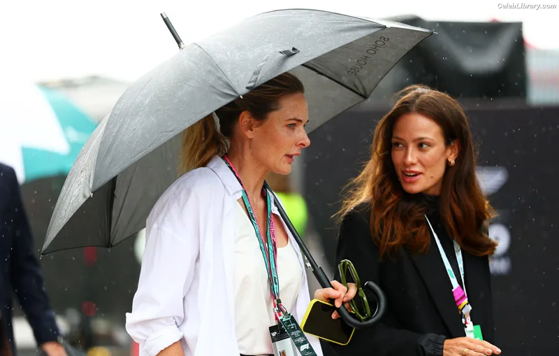 Rebecca Ferguson photo 7 of 430