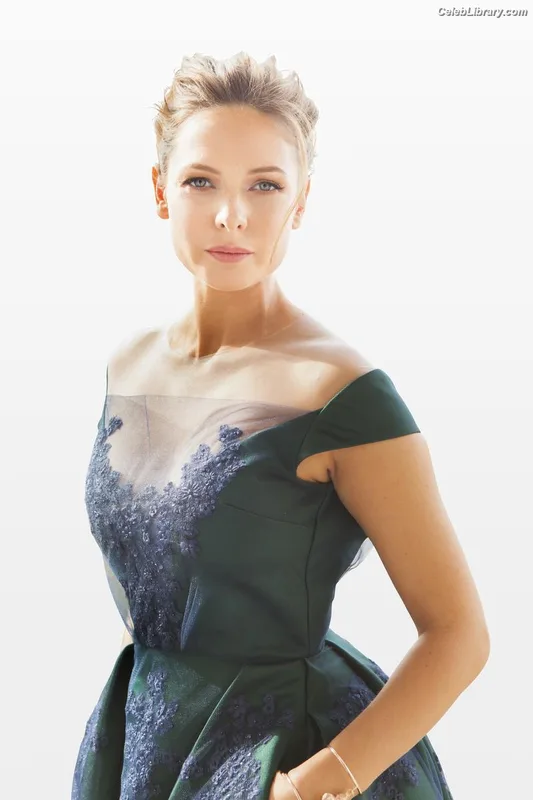 Rebecca Ferguson photo 12 of 430