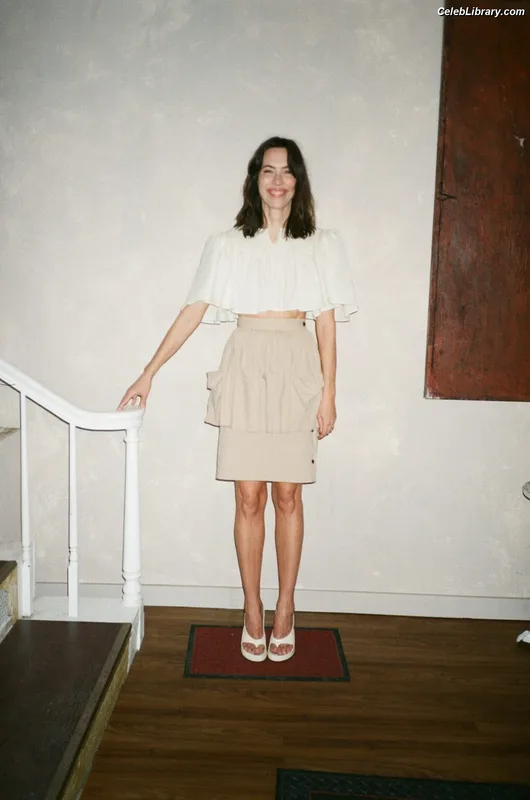 Rebecca Hall photo 8 of 242