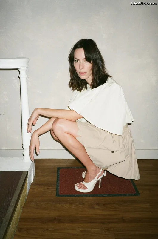Rebecca Hall photo 9 of 242