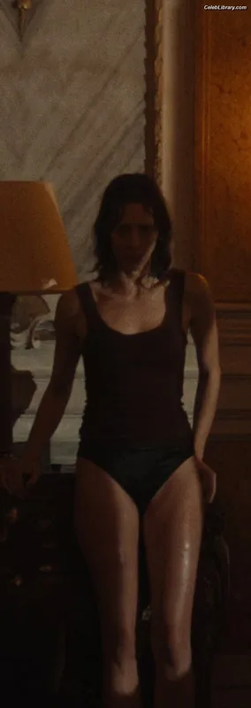 Rebecca Hall photo 20 of 242