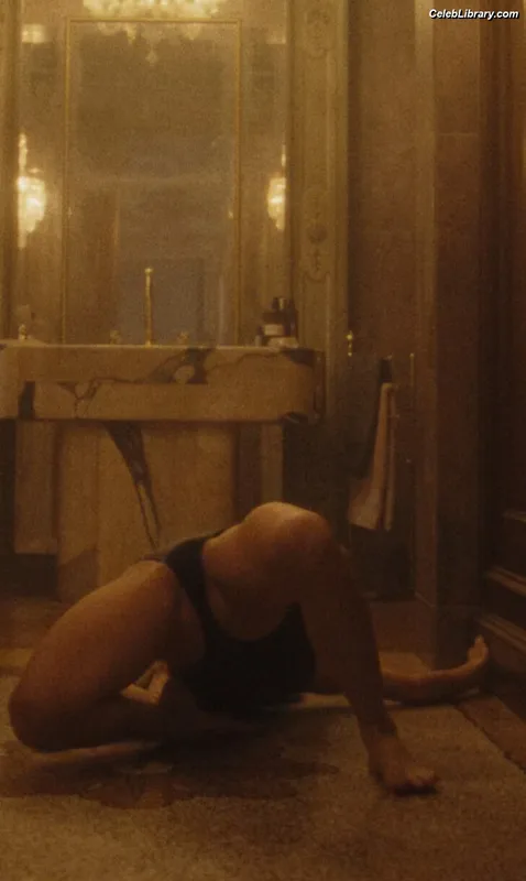 Rebecca Hall photo 10 of 242
