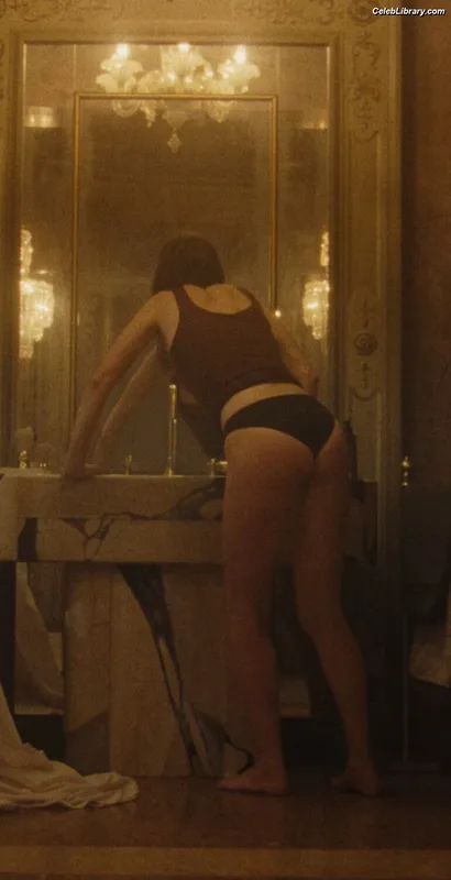 Rebecca Hall photo 14 of 242