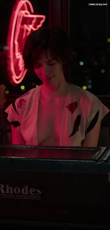 Rebecca Hall photo 17 of 242