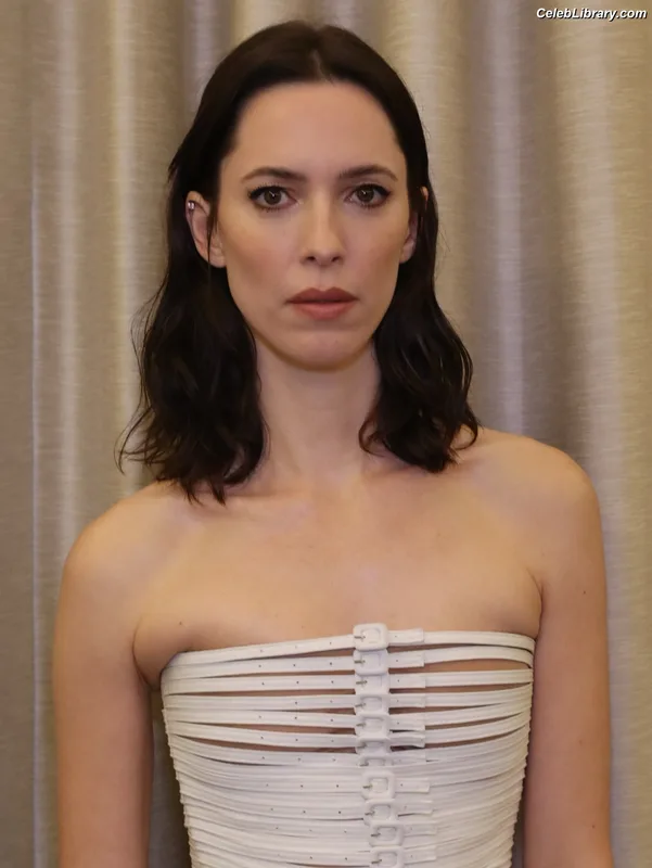Rebecca Hall photo 2 of 242