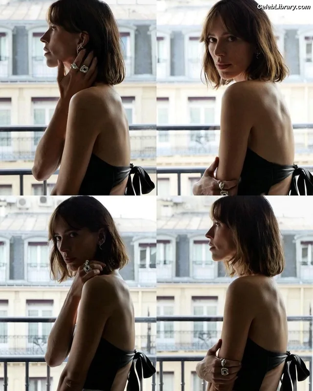Rebecca Hall photo 6 of 242