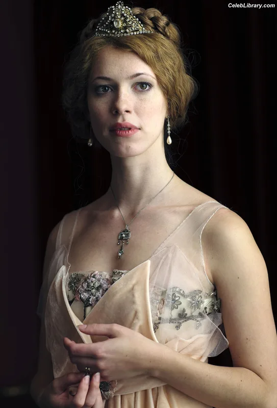 Rebecca Hall photo 8 of 242