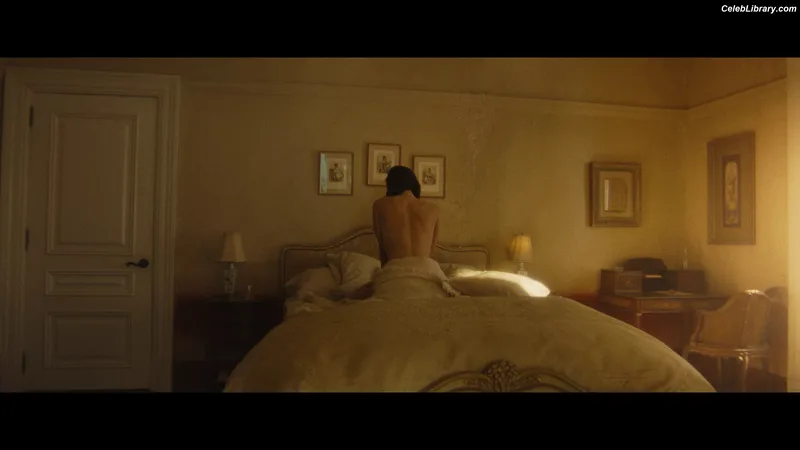 Rebecca Hall photo 18 of 242