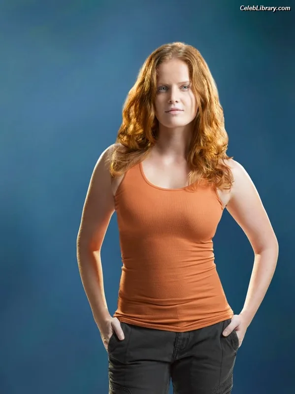 Rebecca Mader photo 18 of 43