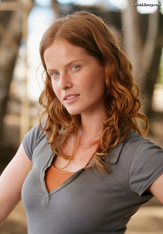 Rebecca Mader photo 9 of 43