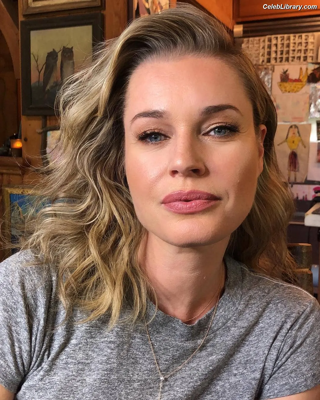 Rebecca Romijn photo 5 of 78