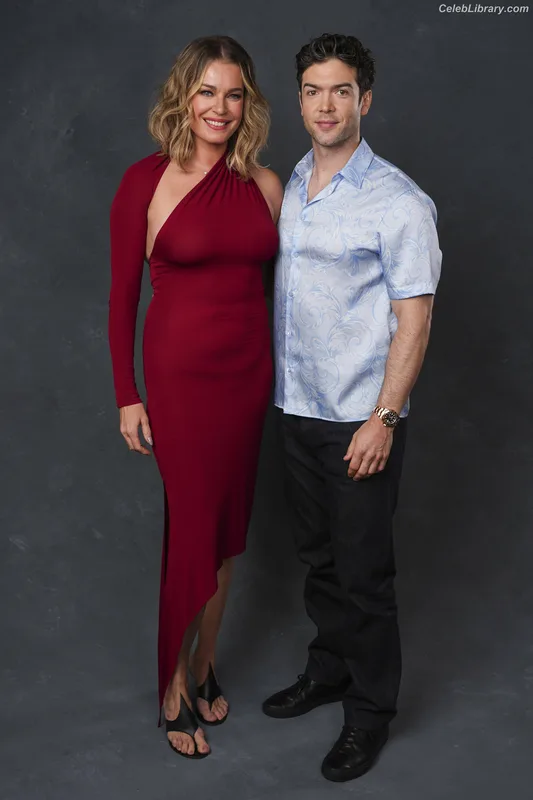 Rebecca Romijn photo 8 of 79