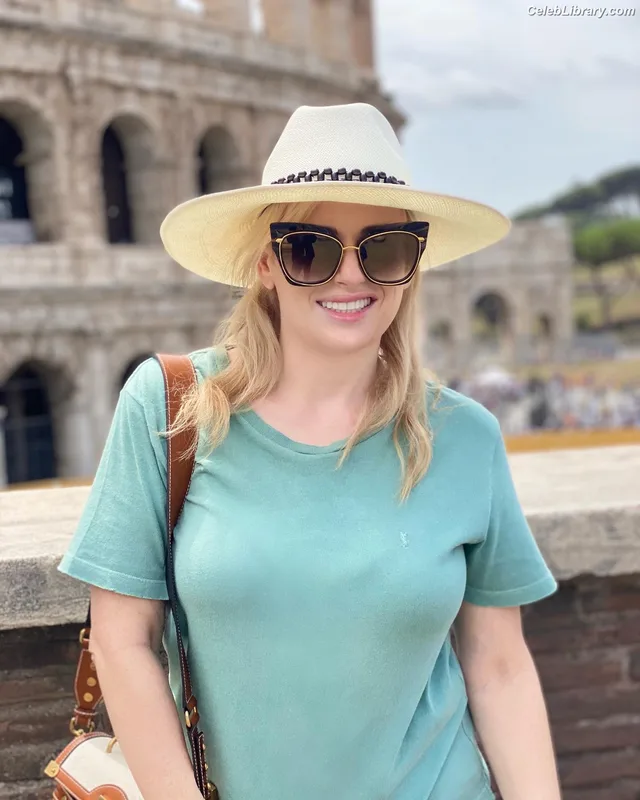Rebel Wilson photo 1 of 123