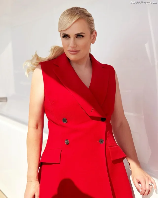 Rebel Wilson photo 2 of 123