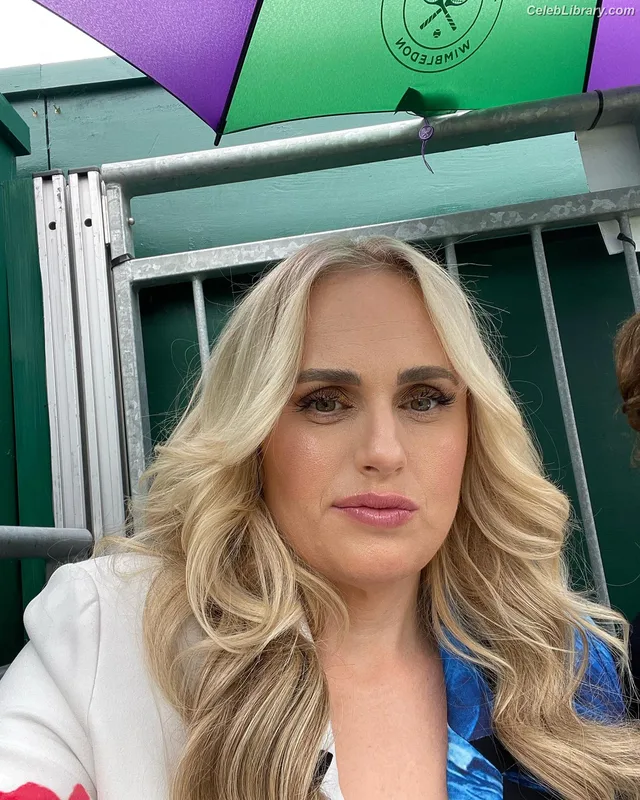 Rebel Wilson photo 16 of 123