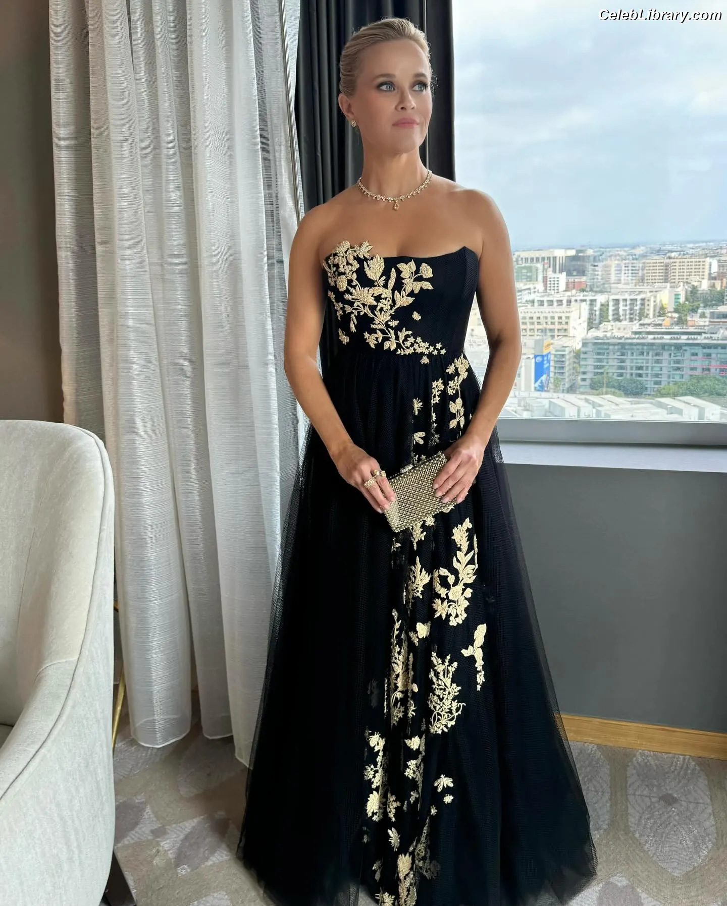 Reese Witherspoon photo 9 of 157