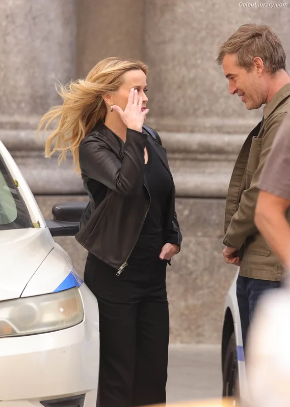 Reese Witherspoon photo 19 of 158