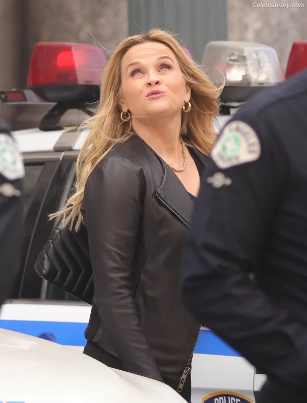 Reese Witherspoon photo 21 of 158