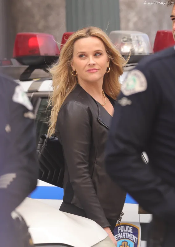 Reese Witherspoon photo 22 of 158
