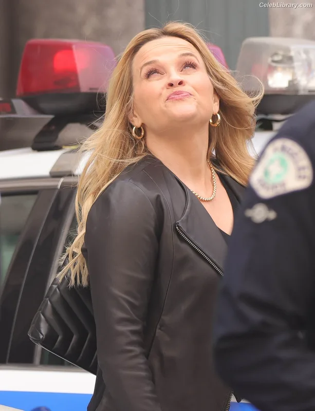 Reese Witherspoon photo 23 of 158