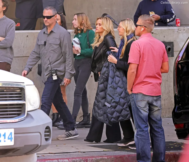 Reese Witherspoon photo 16 of 158