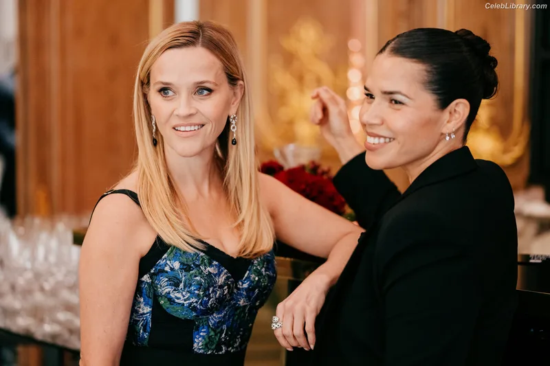 Reese Witherspoon photo 17 of 158