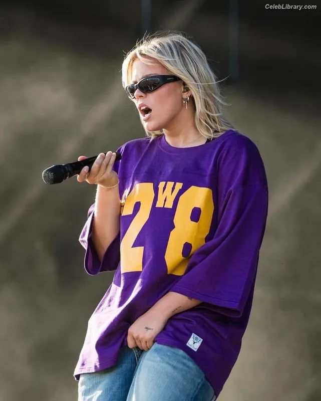 Reneé Rapp photo 3 of 409