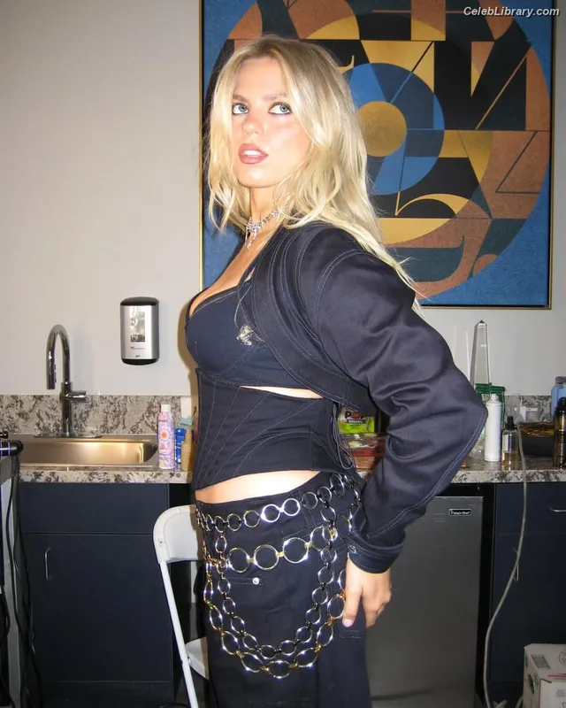 Reneé Rapp photo 23 of 409