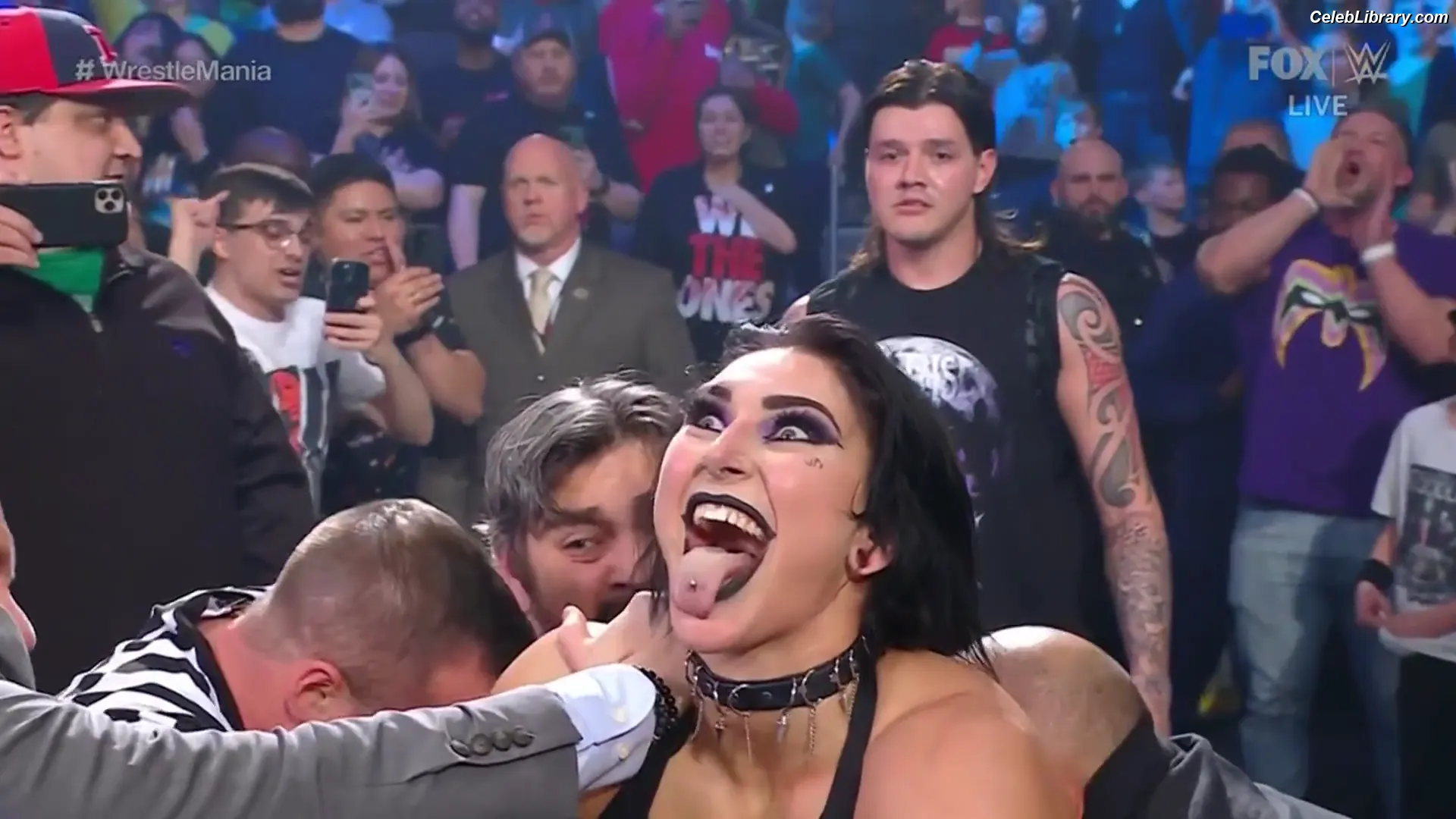 Rhea Ripley photo 15 of 913