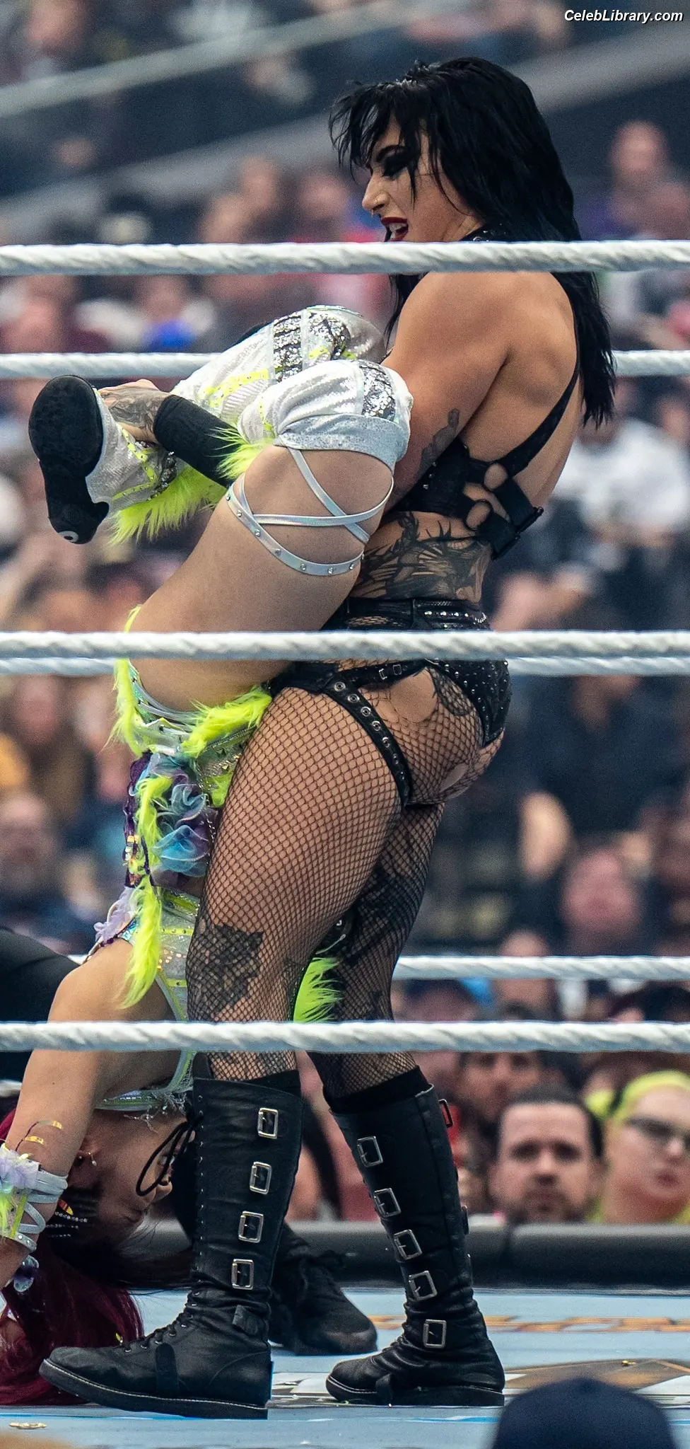 Rhea Ripley photo 5 of 913