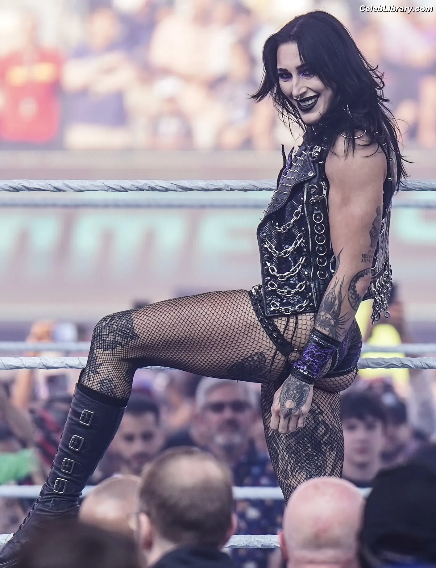 Rhea Ripley photo 13 of 913
