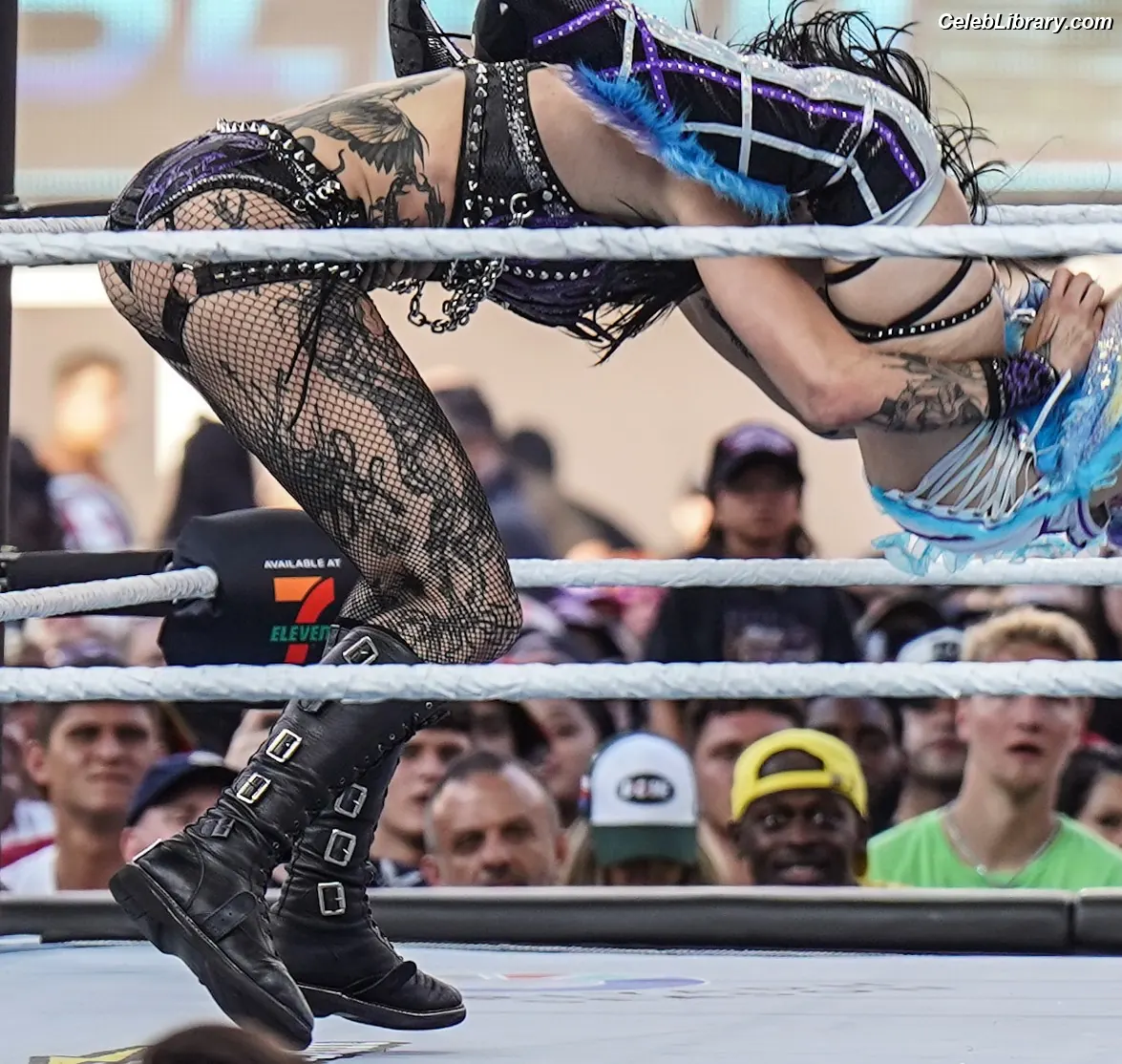 Rhea Ripley photo 17 of 913