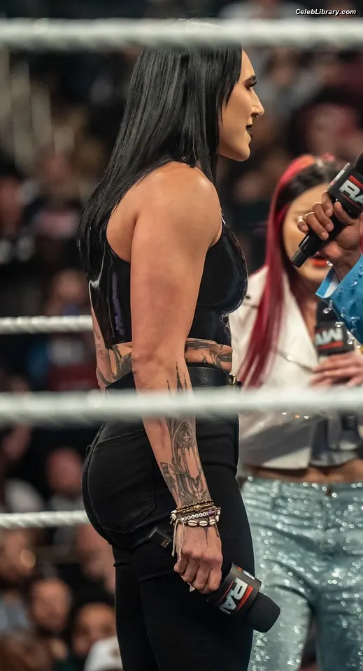 Rhea Ripley photo 19 of 913
