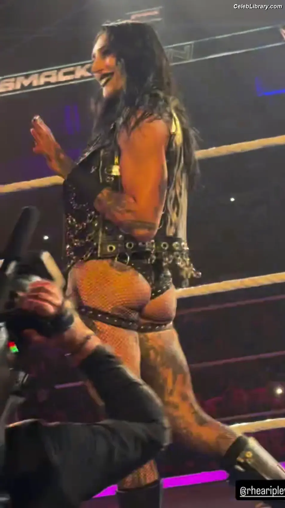 Rhea Ripley photo 6 of 913