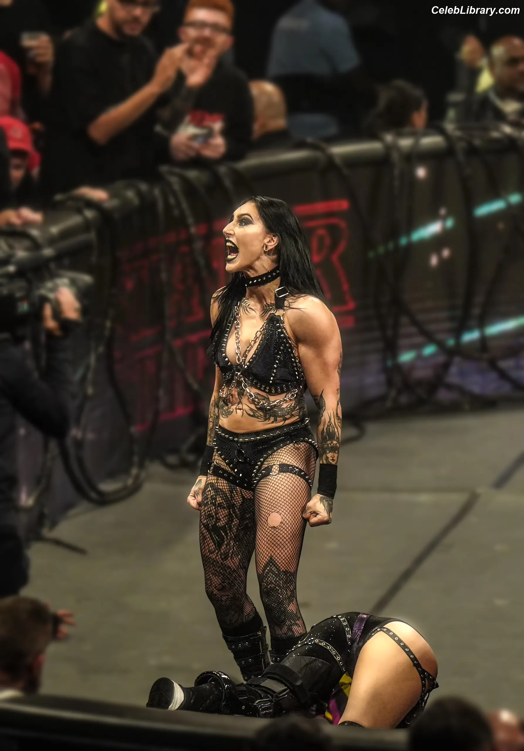 Rhea Ripley photo 13 of 913