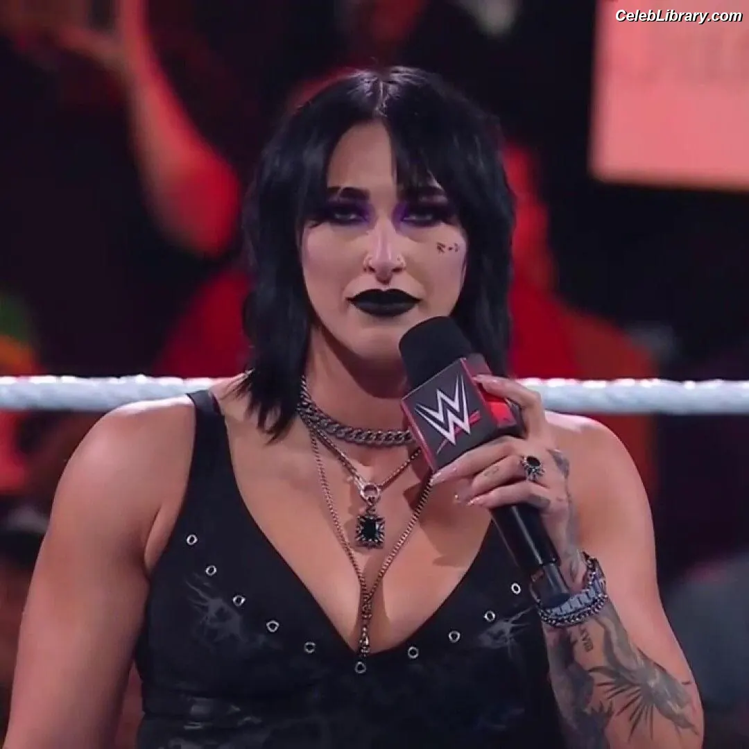 Rhea Ripley photo 9 of 913