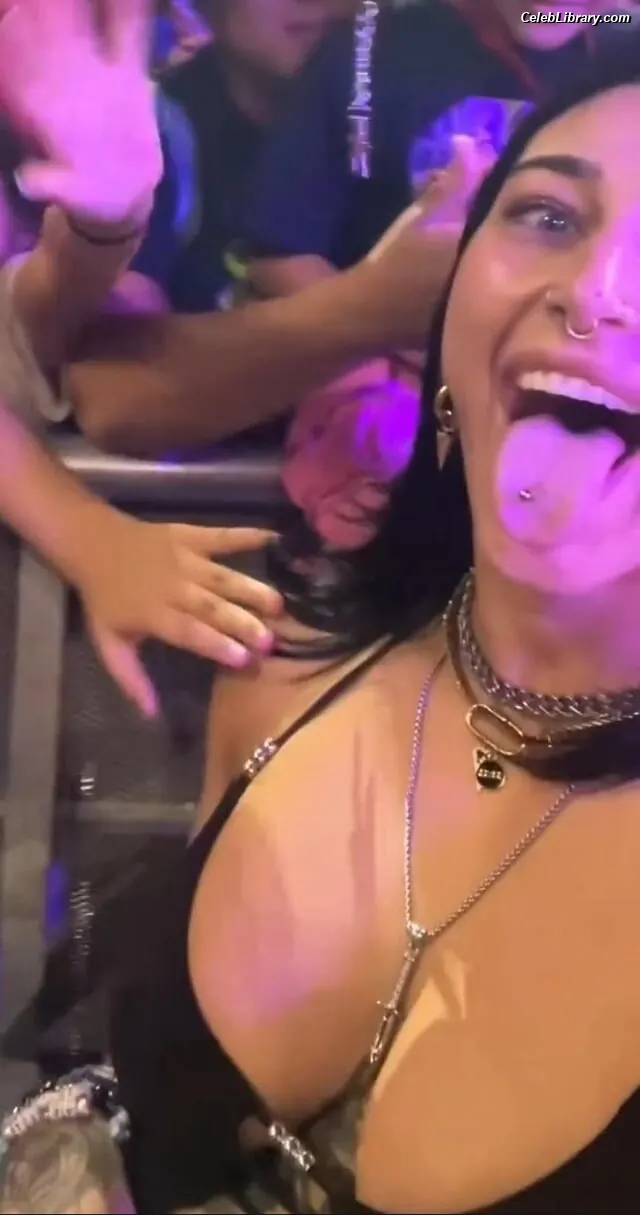 Rhea Ripley photo 21 of 913