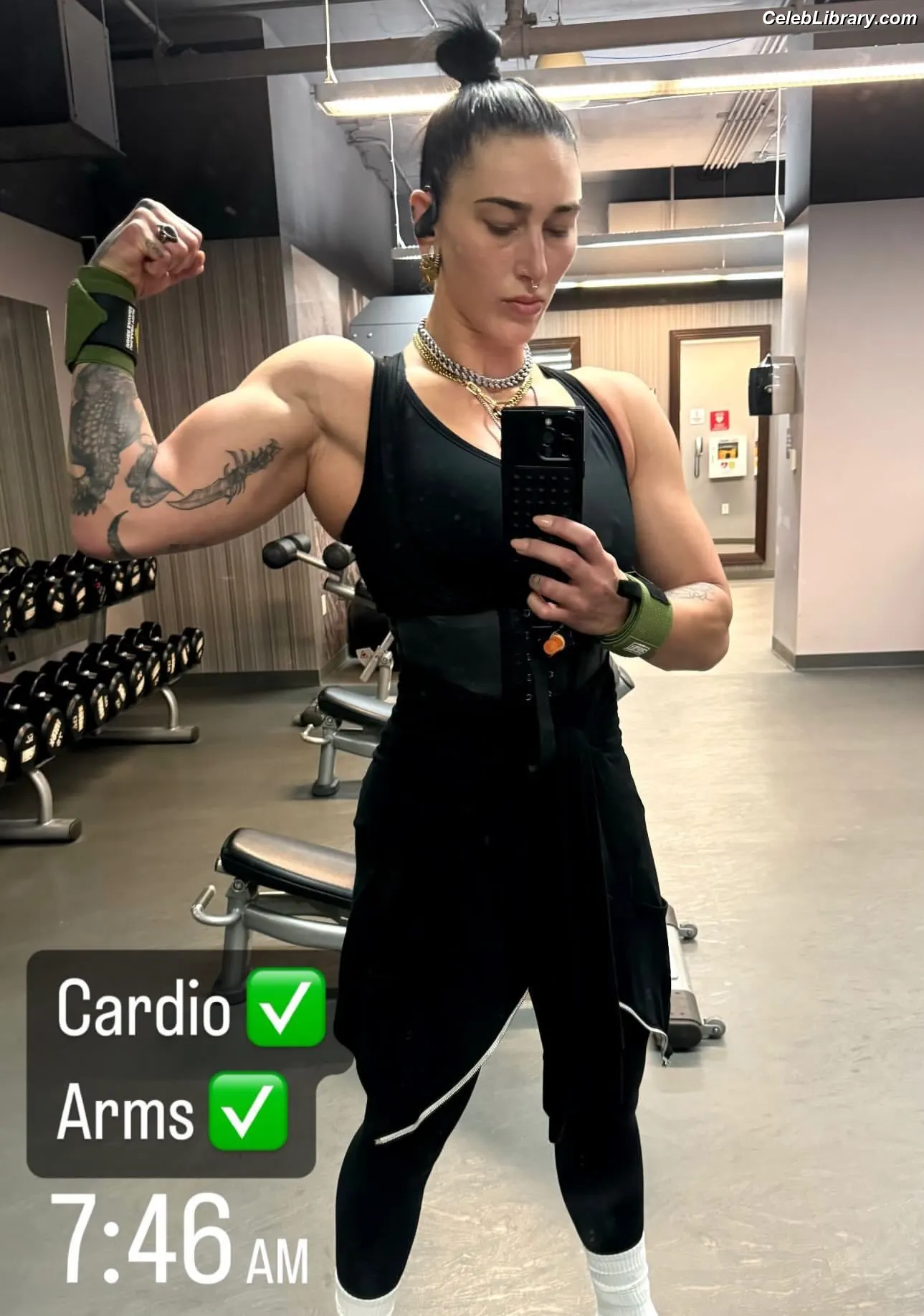 Rhea Ripley photo 23 of 913