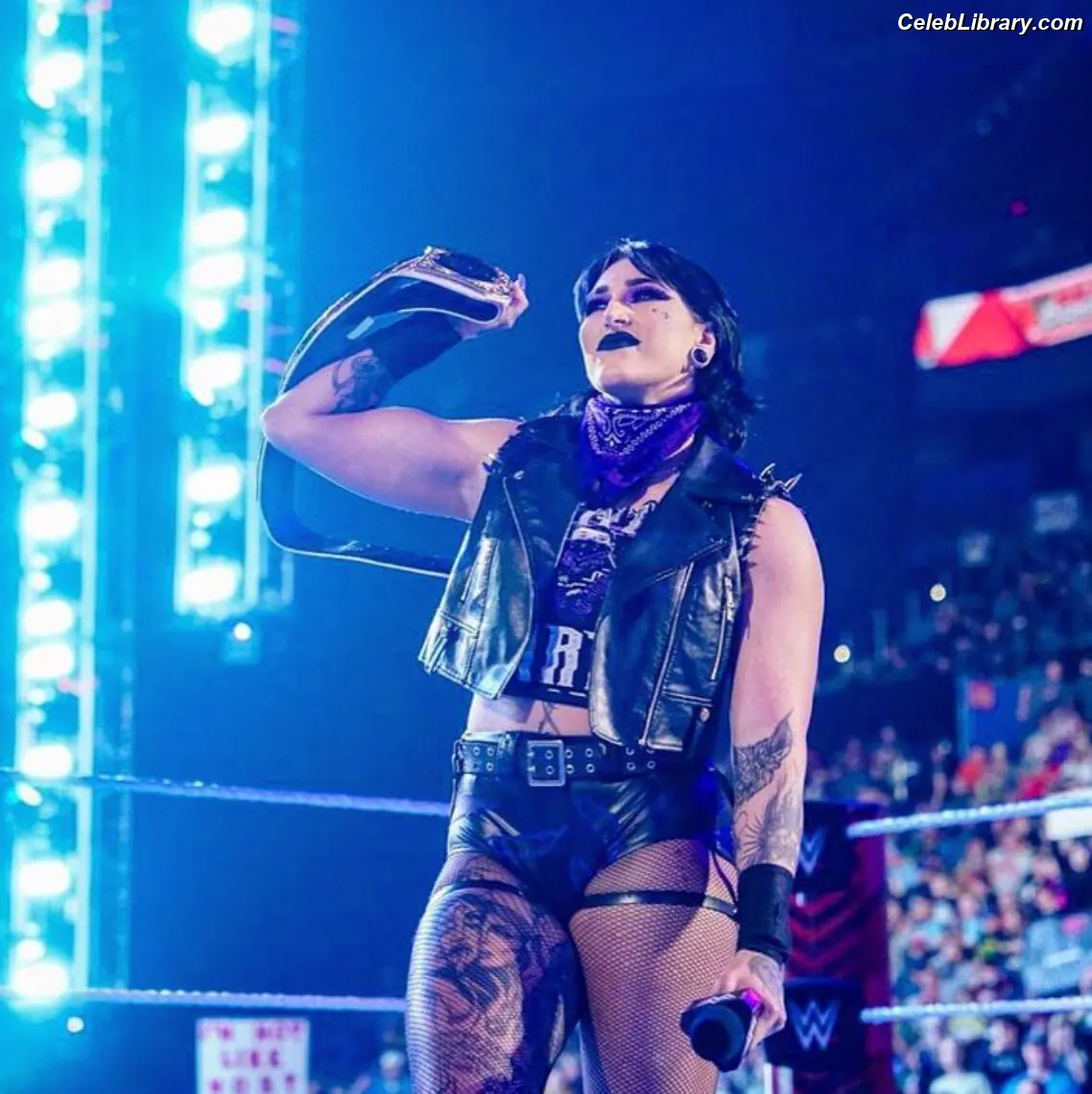 Rhea Ripley photo 15 of 913