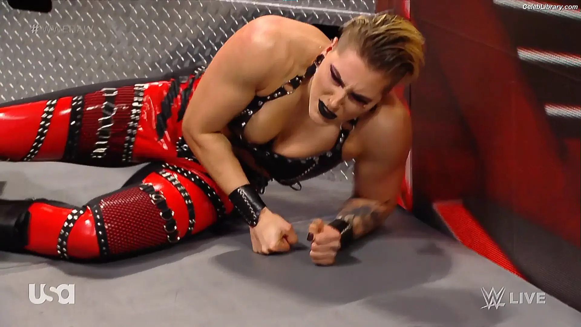 Rhea Ripley photo 19 of 913
