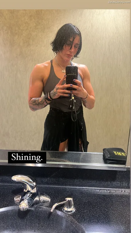 Rhea Ripley photo 9 of 908