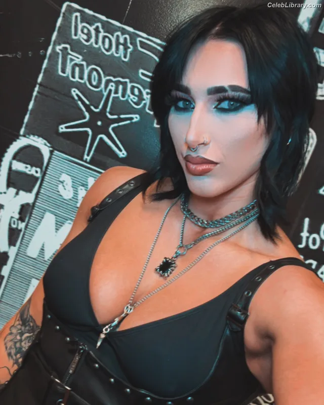 Rhea Ripley photo 8 of 908