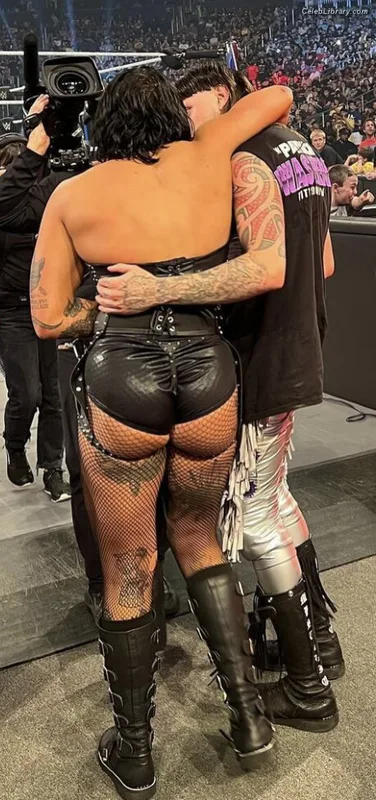 Rhea Ripley photo 16 of 908